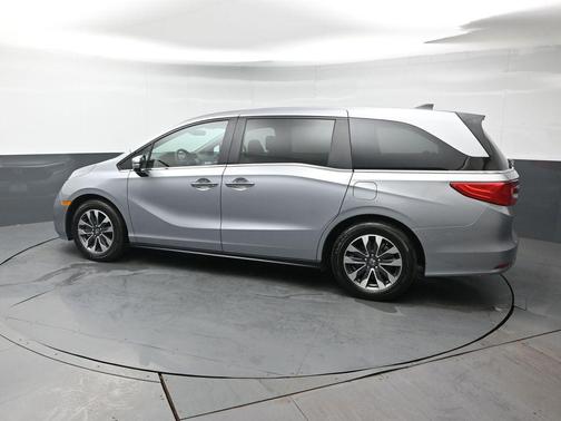 Lunar Silver Metallic 2024 Honda Odyssey EX-L