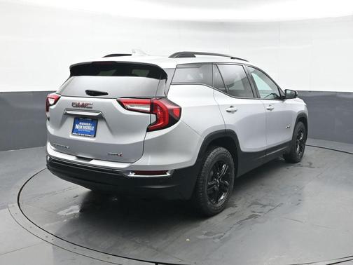 2022 GMC Terrain AWD AT4