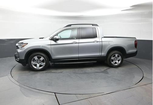 Solar Silver Metallic 2025 Honda Ridgeline RTL