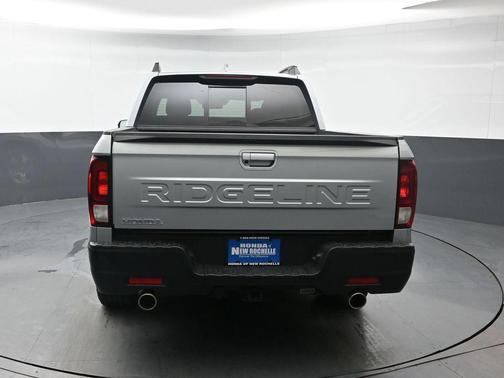 Solar Silver Metallic 2025 Honda Ridgeline RTL