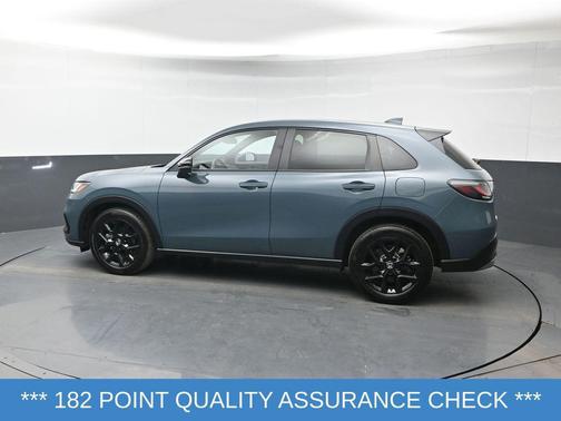 Nordic Forest Pearl 2025 Honda HR-V AWD Sport