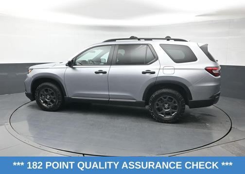 Lunar Silver Metallic 2023 Honda Pilot AWD TrailSport