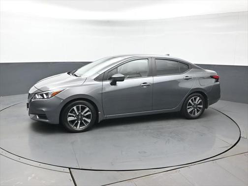 2022 Nissan Versa 1.6 SV