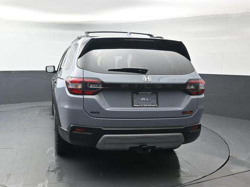 2023 Honda Pilot AWD TrailSport