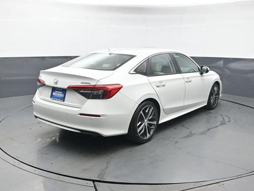 2022 Honda Civic Touring