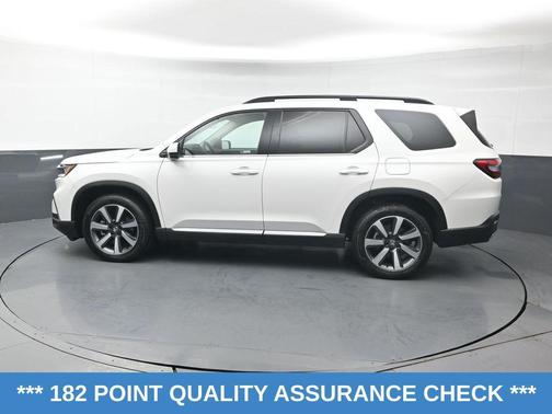 Platinum White Pearl 2025 Honda Pilot Touring 8-Passenger