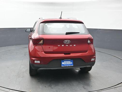 2024 Hyundai VENUE Limited