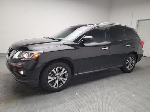 2018 Nissan Pathfinder SL