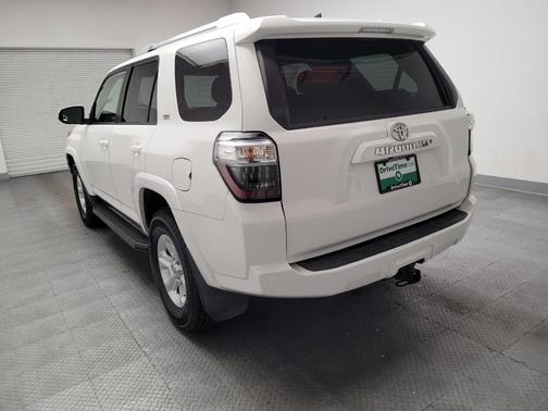 Super White 2018 Toyota 4Runner SR5