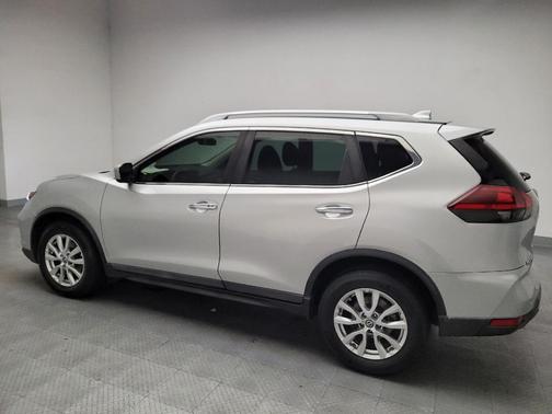 Brilliant Silver Metallic 2019 Nissan Rogue SV