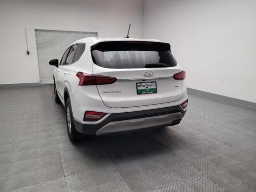 Quartz White 2019 Hyundai SANTA FE SE 2.4