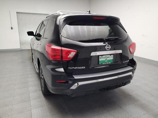 2019 Nissan Pathfinder Platinum
