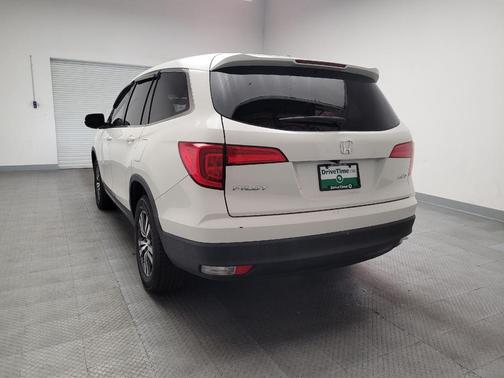White Diamond Pearl 2018 Honda Pilot EX-L