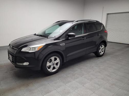 Ruby Red Metallic Tinted Clearcoat 2015 Ford Escape SE
