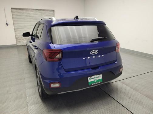 2022 Hyundai VENUE Limited