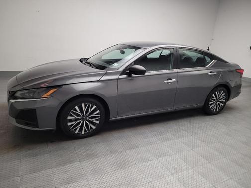 Gun Metallic 2025 Nissan Altima 2.5 SV