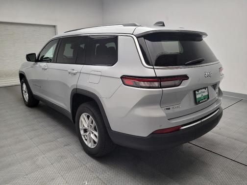 2022 Jeep Grand Cherokee L Laredo