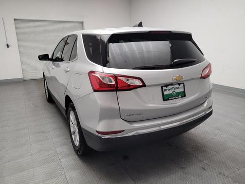 Silver Ice Metallic 2020 Chevrolet Equinox 1LT