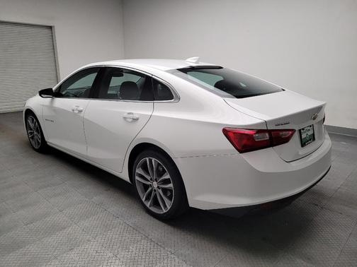 Summit White 2023 Chevrolet Malibu FWD 1LT