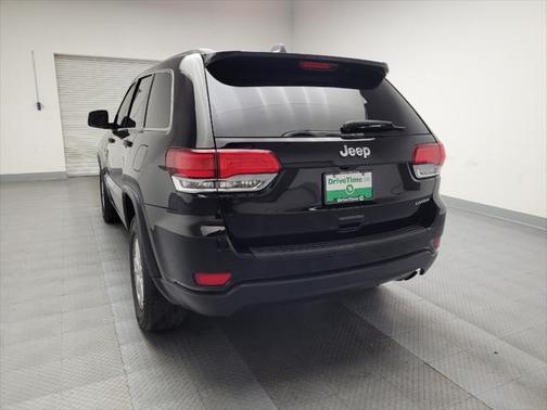 2020 Jeep Grand Cherokee Laredo