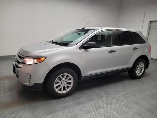 Ingot Silver Metallic 2014 Ford Edge SE