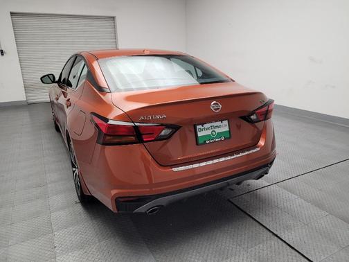 2021 Nissan Altima SR FWD