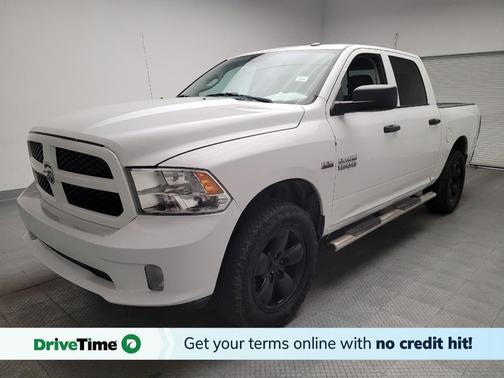 Brilliant Black Crystal Pearlcoat 2017 RAM 1500 Express