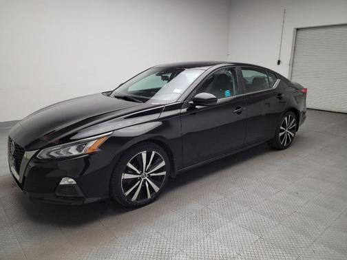 Super Black 2020 Nissan Altima SR FWD
