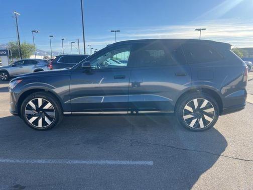 2025 Volvo EX90 Twin Motor Plus