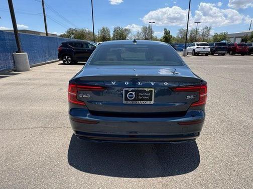 2024 Volvo S60 B5 Plus Dark Theme
