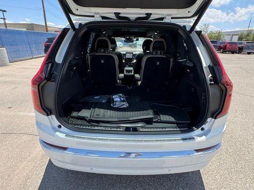 2025 Volvo XC90 B6 Ultra