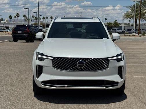 2025 Volvo XC90 B6 Ultra