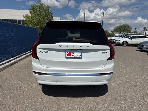 2026 Volvo XC90 B5 Ultra 6-Seater
