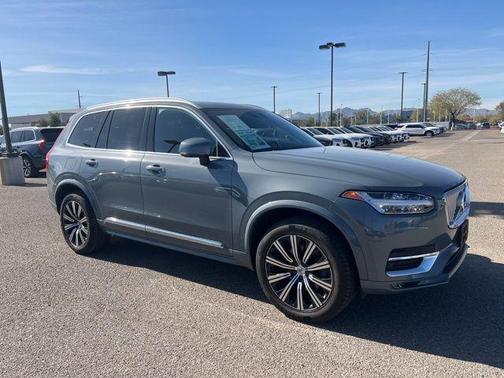 2022 Volvo XC90 T6 Inscription 7 Passenger
