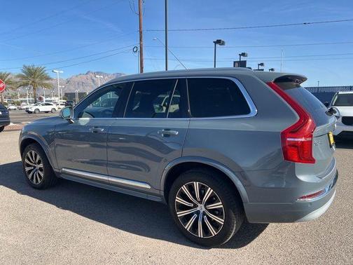 2022 Volvo XC90 T6 Inscription 7 Passenger