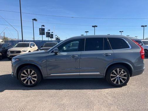 2022 Volvo XC90 T6 Inscription 7 Passenger