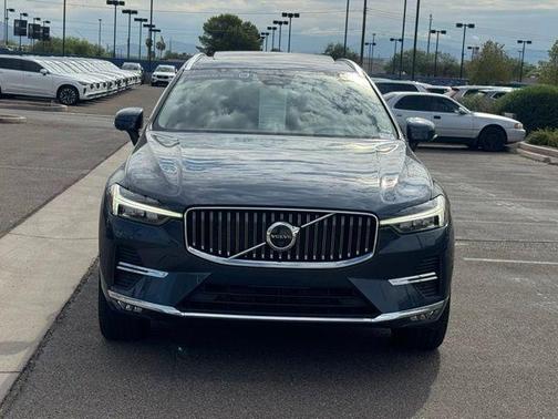 2023 Volvo XC60 B5 Plus Bright Theme
