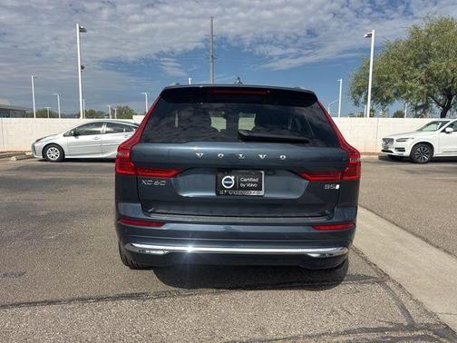 2023 Volvo XC60 B5 Plus Bright Theme