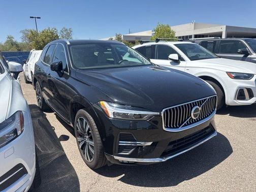 2023 Volvo XC60 B5 Plus Bright Theme