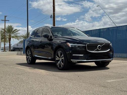 2023 Volvo XC60 B5 Plus Bright Theme