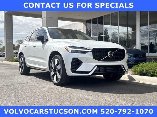 2025 Volvo XC60 Plug-In Hybrid T8 Plus