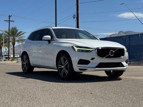 2020 Volvo XC60 T5 Momentum