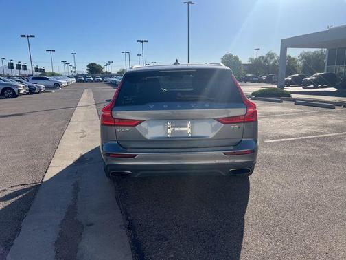 2020 Volvo V60 Cross Country T5