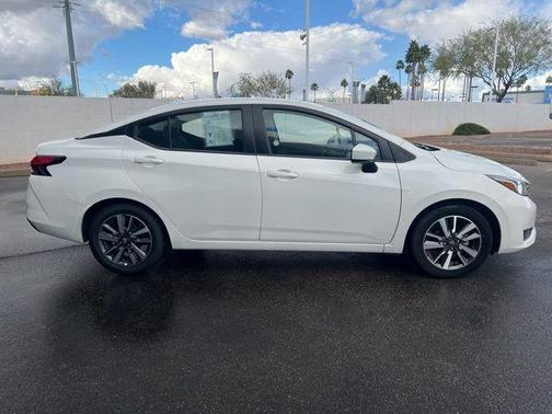 2024 Nissan Versa 1.6 SV