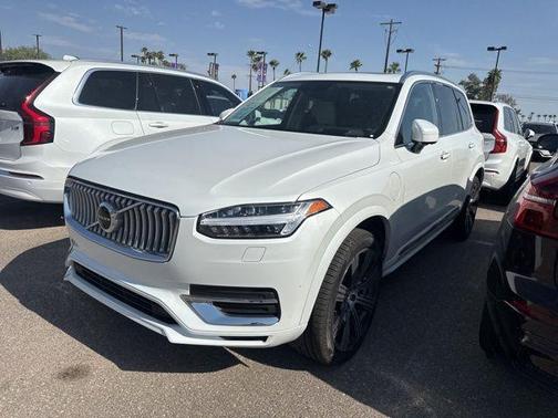2022 Volvo XC90 Recharge Plug-In Hybrid T8 Inscription Extended Range 7P