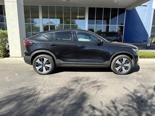 2023 Volvo C40 Recharge Pure Electric Twin Plus