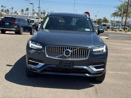 2022 Volvo XC90 Recharge Plug-In Hybrid T8 Inscription Expression 7 Passenger