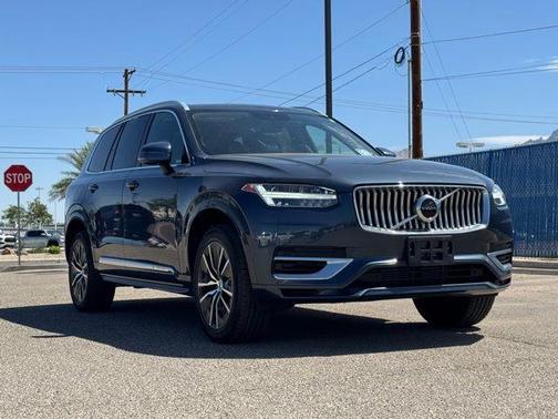 2022 Volvo XC90 Recharge Plug-In Hybrid T8 Inscription Expression 7 Passenger