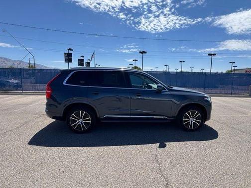 2022 Volvo XC90 Recharge Plug-In Hybrid T8 Inscription Expression 7 Passenger