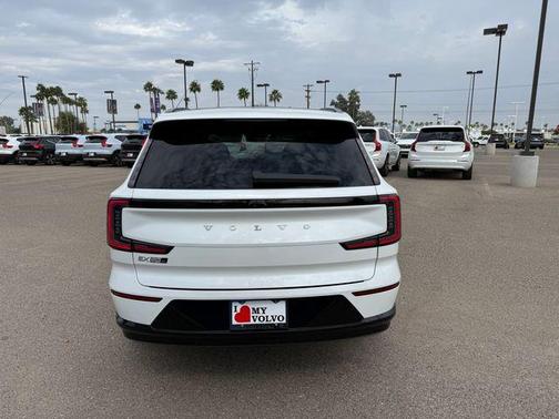 2025 Volvo EX90 Twin Motor Plus